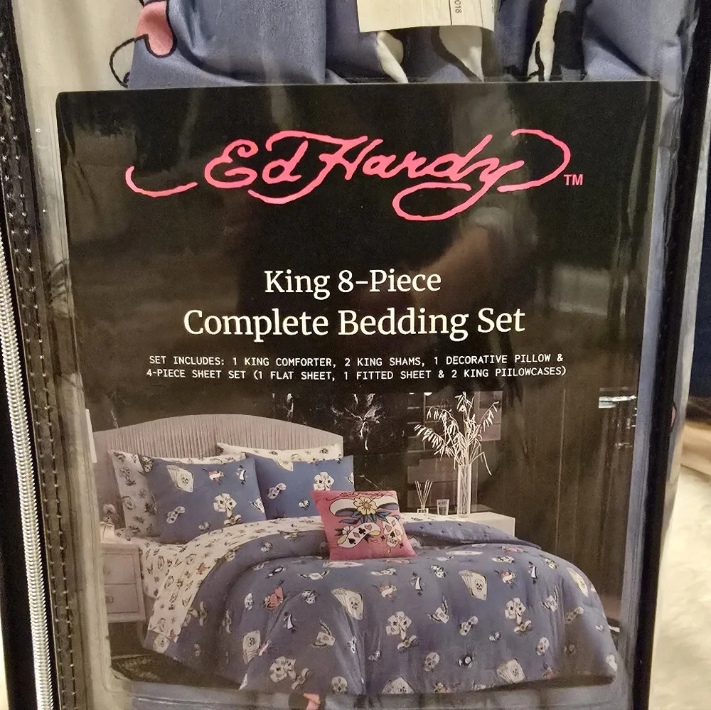 Ed Hardy King 8 piece complete Bedding set new